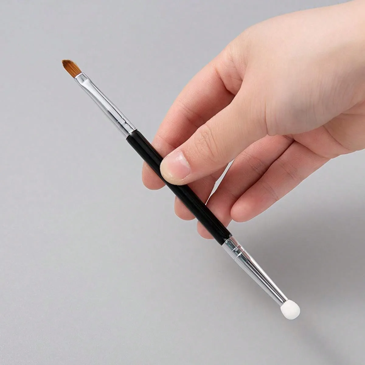 2pcs Concealer Brush Sponge Double Head Spot Brush Black Eye Eyeliner Tear Furrow Brush Makeup Brush Convenient For Beginners