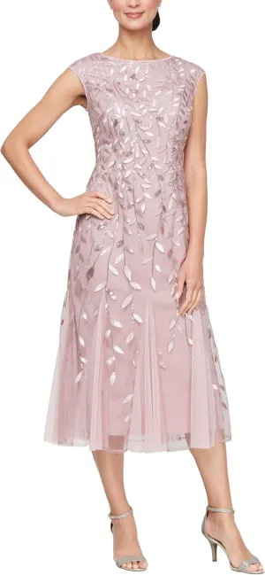 Alex Evenings Women's Short Embroidered Cocktail Dress, Wedding Guest (Petite and Regular Sizes)