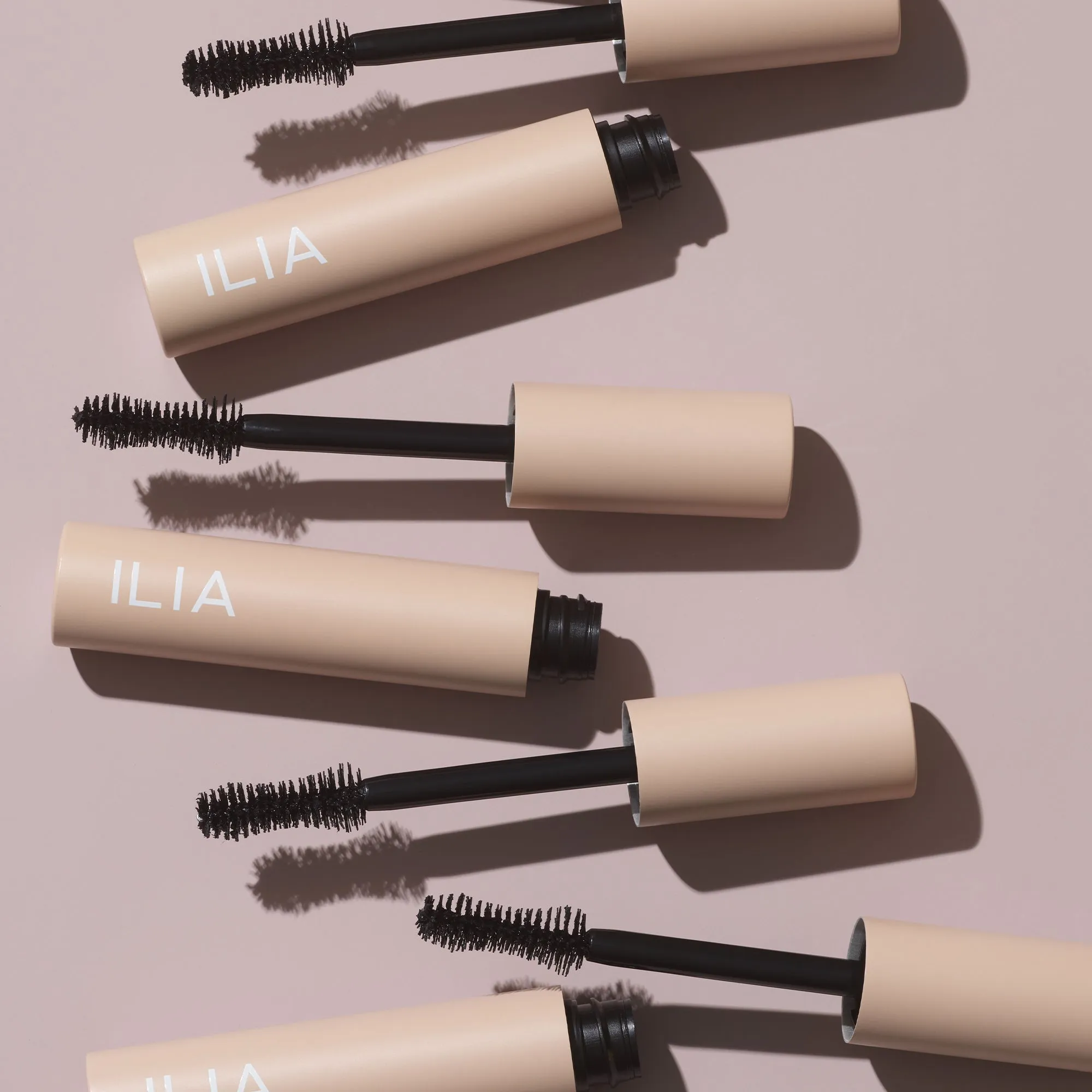 Fullest Volumizing Mascara